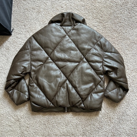 Abercrombie & Fitch Oversized Vegan Leather Brown Quilted Puffer Jacket Medium - Picture 6 of 13